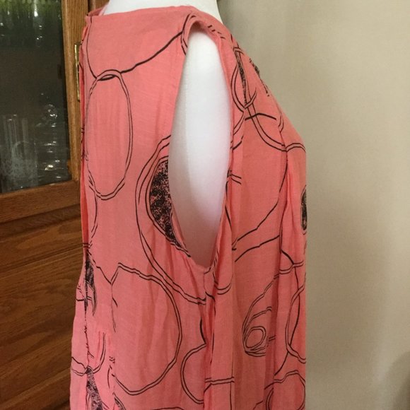 Dress - Picture 7 of 8